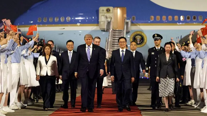Perezida Trump yageze mu Bushinwa mu ruzinduko rw’amateka