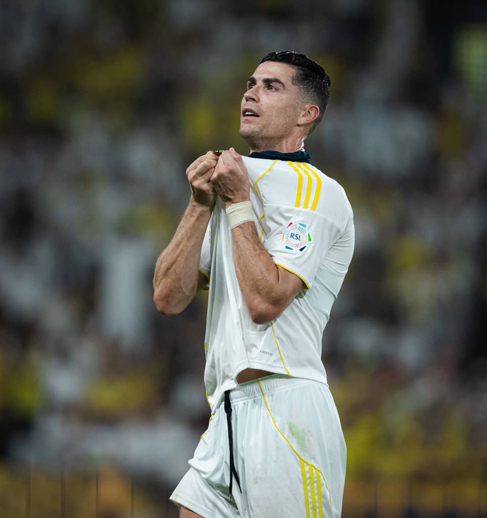 Cristiano Ronaldo yegukanye Igikombe cya mbere cya Shampiyona muri Al Nasir