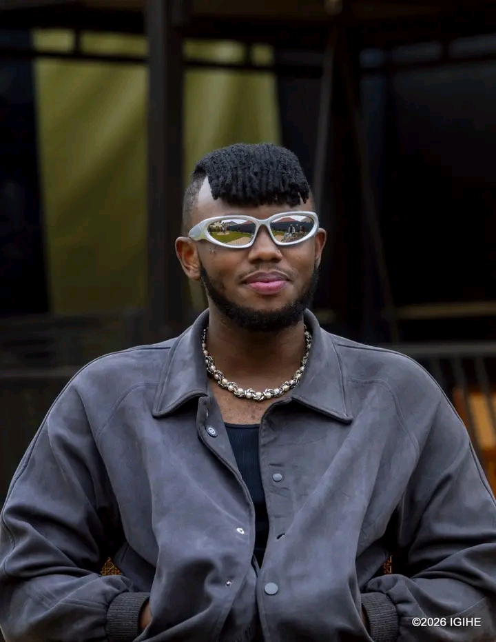 " URUPFU RW'UMUBYEYI WE RWAMUTEYE IHUNGABANA " -CHRIS EAZY 