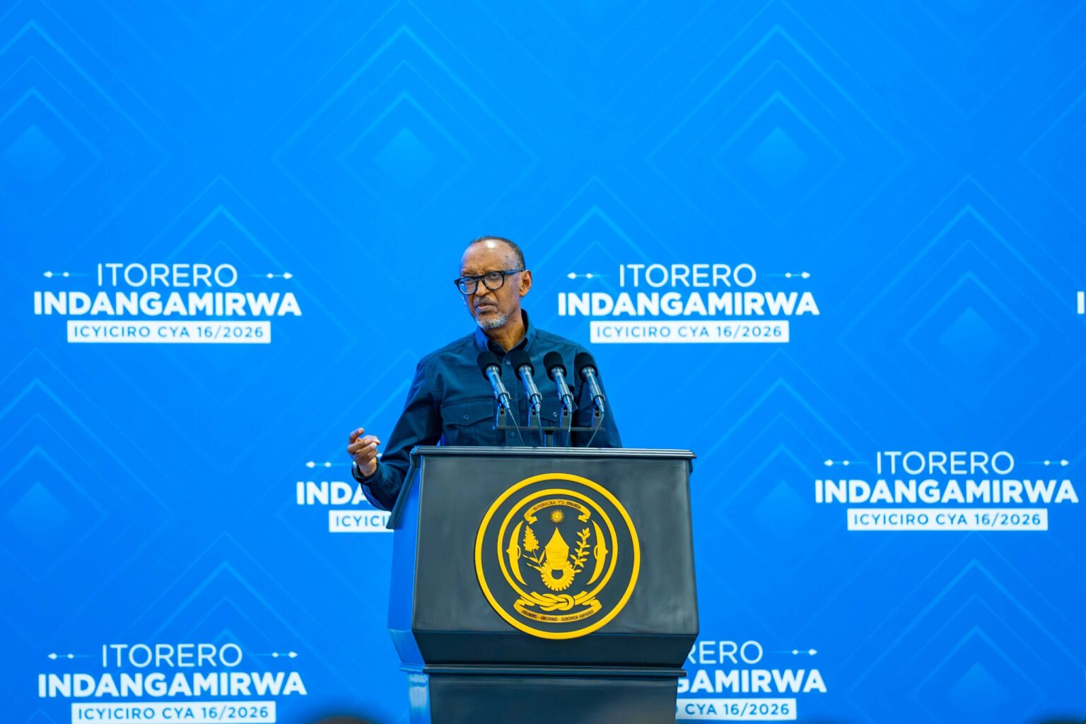Perezida Kagame yasabye urubyiruko gukomeza kubaka u Rwanda rutazasubira mu mateka mabi rwanyuzemo