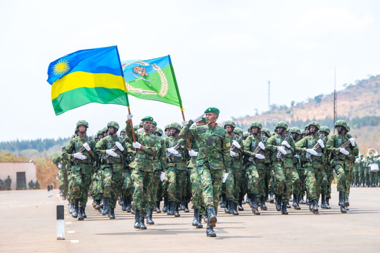 RDF yakiriye icyiciro gishya cy'abasirikare barangije amahugurwa y'ibanze