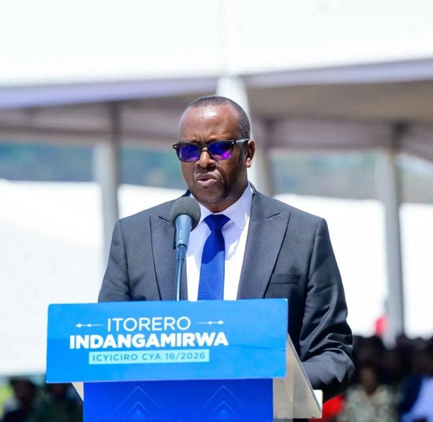 Minisitiri Bizimana yashimiye urubyiruko rwitabiriye Itorero Indangamirwa