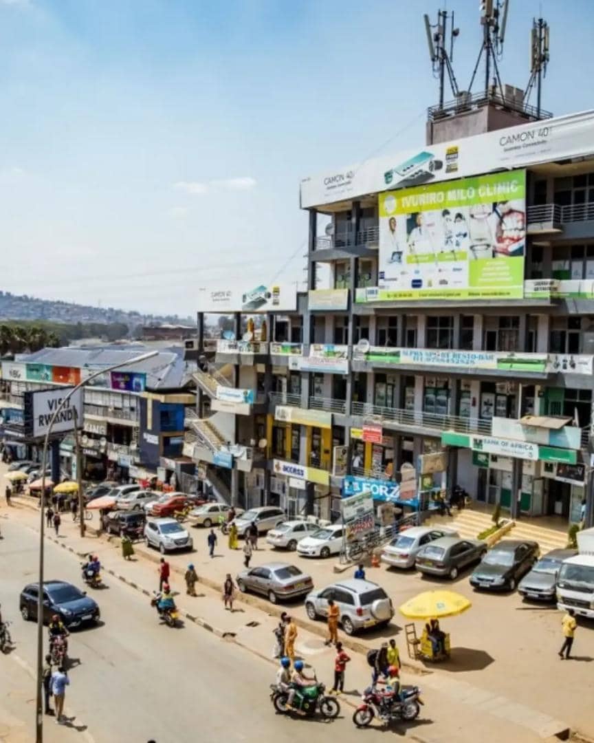 Umujyi wa Kigali wafunze igaraje ryoherezaga imyanda muri ruhurura