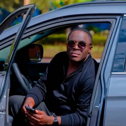 Uncle Austin agiye kuzamura impano nshya mu muziki