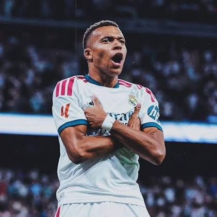 Kylian Mbappé yanditse amateka muri Champions League